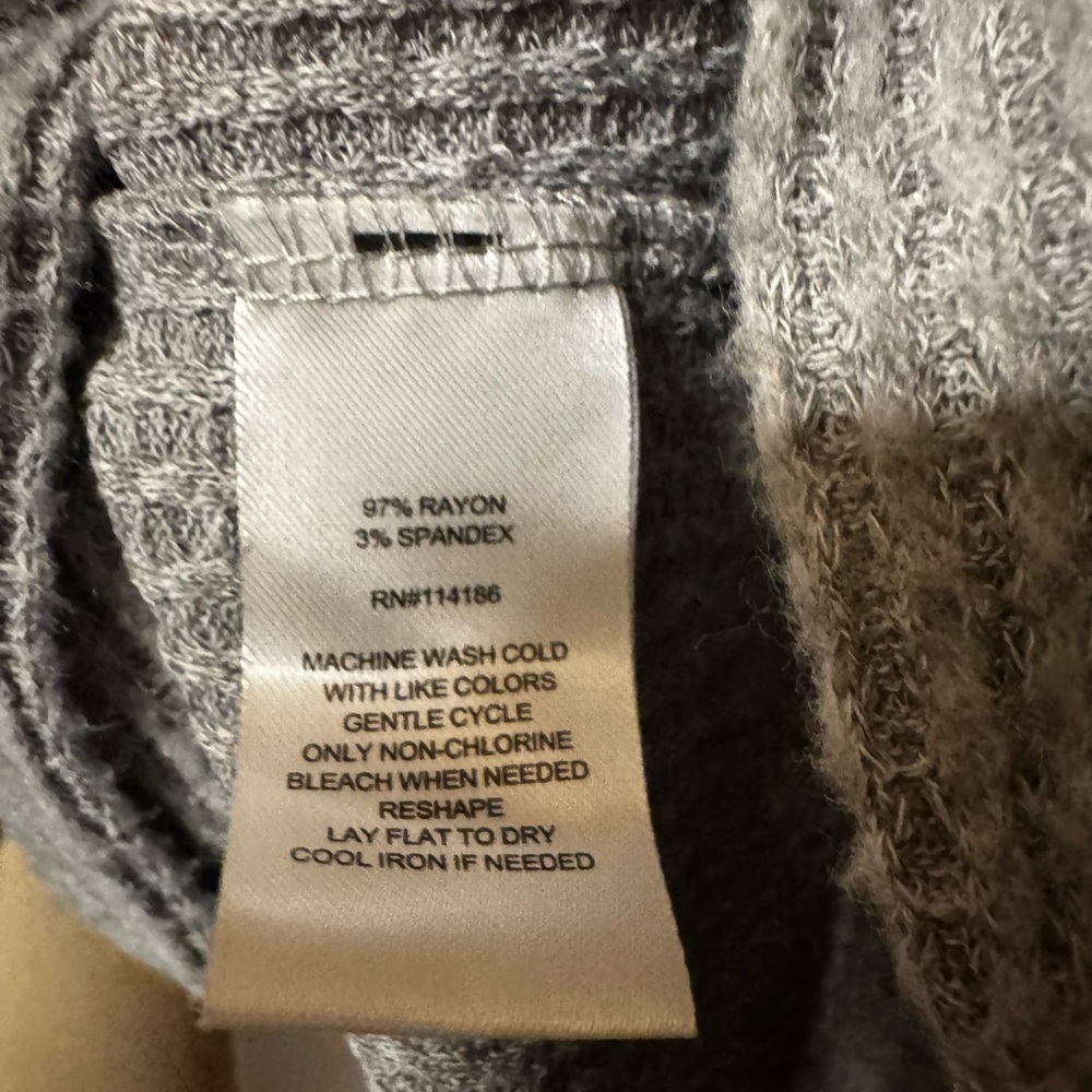 Peyton Primrose Gray waffle knit Women's open front Cardigan - Picture 5 of 5